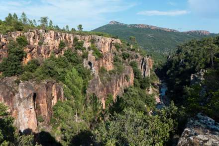 Hôtel Spa Var · Hôtel avec piscine à Callas · Les Gorges de Pennafort