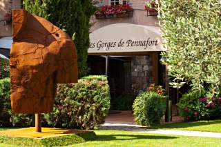 → Hostellerie Pennafort · Hotel and Gastronomic Restaurant · Var 83